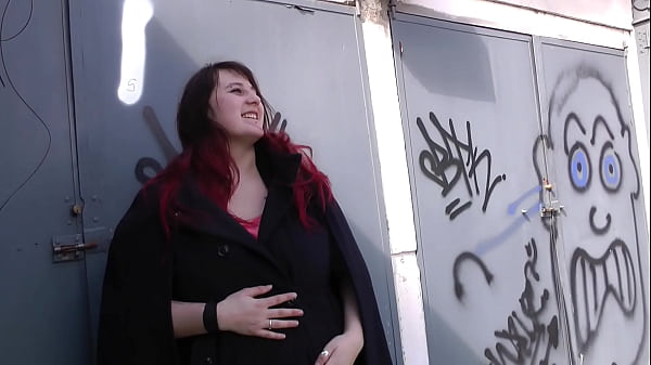 Доми — действительно ненасытная SSBBW-новичок, которой придется нелегко!