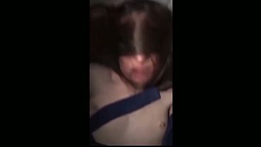Друзья жестко долбят мою сучку в попку. Грязно